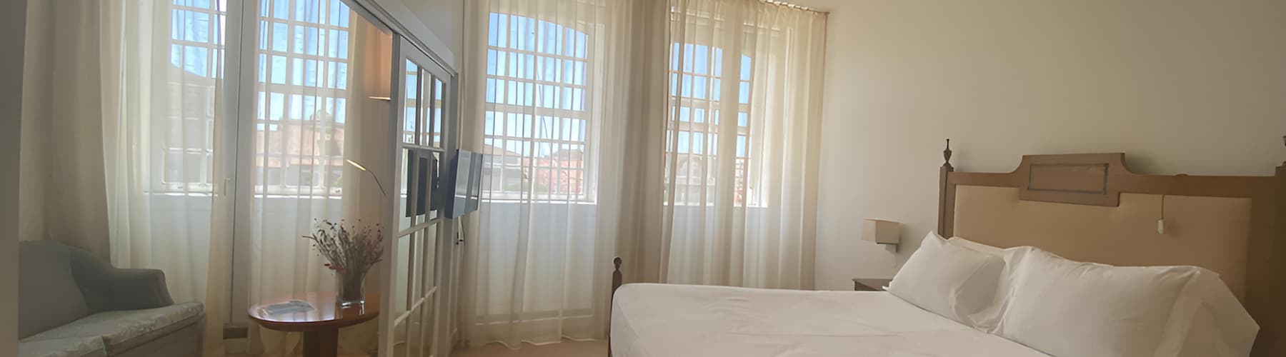 Hotel Toural
